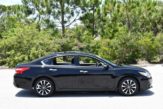 2016 Nissan Altima 4 Door Sedan I4 2.5 SL W/Moonroof Package &11K Miles - 23030634 - 28
