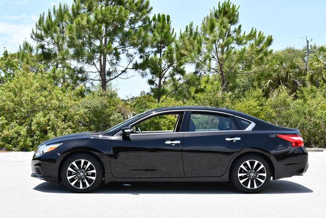 2016 Nissan Altima 4 Door Sedan I4 2.5 SL W/Moonroof Package &11K Miles - 23030634 - 2