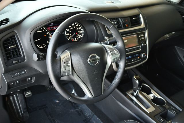 2016 Nissan Altima 4 Door Sedan I4 2.5 SL W/Moonroof Package &11K Miles - 23030634 - 40