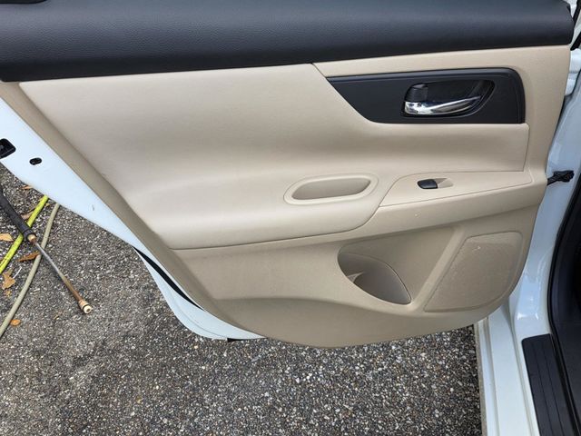 2016 Nissan Altima 4dr Sedan I4 2.5 S - 22985441 - 23