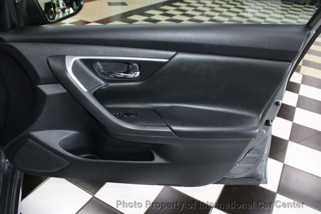 2016 Nissan Altima 4dr Sedan I4 2.5 S - 22931261 - 24