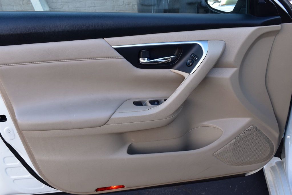 2016 Nissan Altima 4dr Sedan I4 2.5 SL - 22970747 - 45