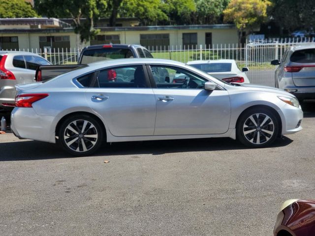 2016 Nissan Altima 4dr Sedan I4 2.5 SR - 22982561 - 4