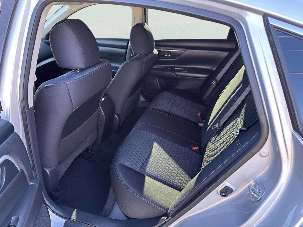 2016 Nissan Altima 4dr Sedan I4 2.5 SV - 22971677 - 11