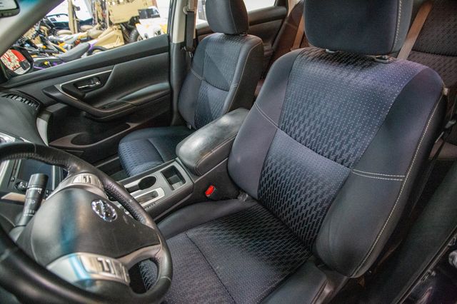 2016 Nissan Altima 4dr Sedan I4 2.5 SV - 22983779 - 3