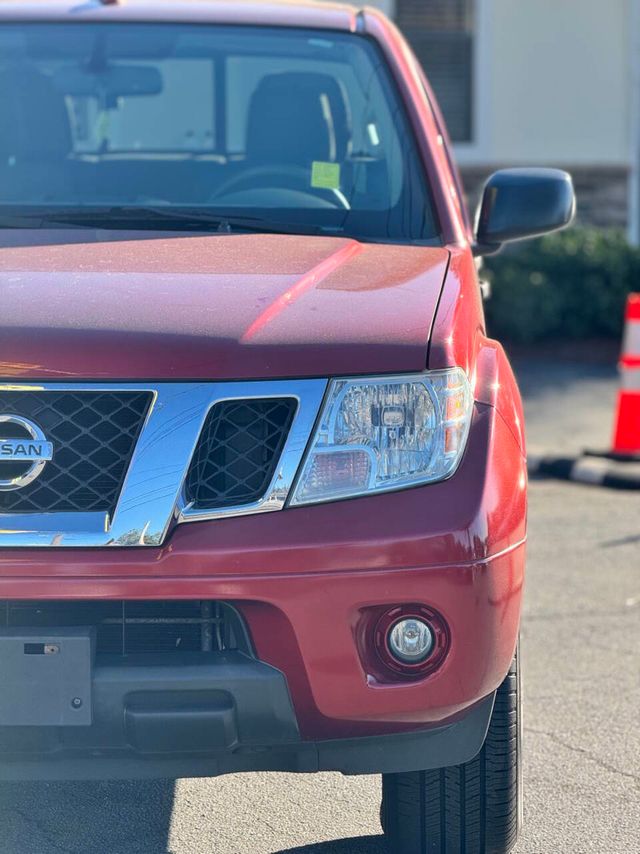 2016 Nissan Frontier 2WD Crew Cab SWB Automatic SV - 22960669 - 6