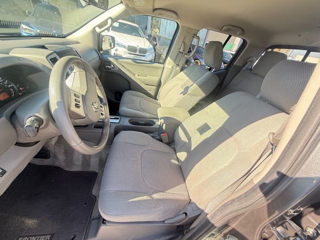 2016 Nissan Frontier 2WD Crew Cab SWB Automatic SV - 22940005 - 12