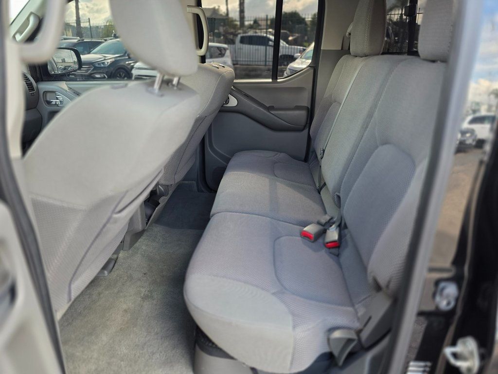 2016 Nissan Frontier 2WD Crew Cab SWB Automatic SV - 22965489 - 15