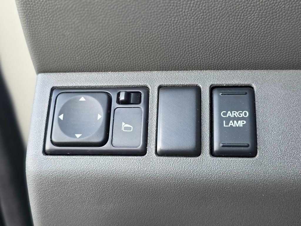 2016 Nissan Frontier 2WD Crew Cab SWB Automatic SV - 22965489 - 33