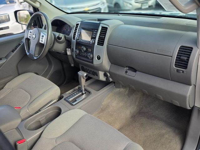 2016 Nissan Frontier 2WD Crew Cab SWB Automatic SV - 22965489 - 7