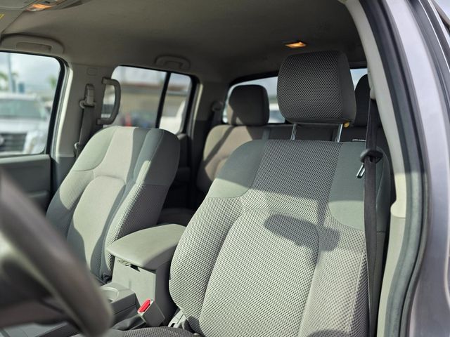 2016 Nissan Frontier 2WD Crew Cab SWB Automatic SV - 22976934 - 14