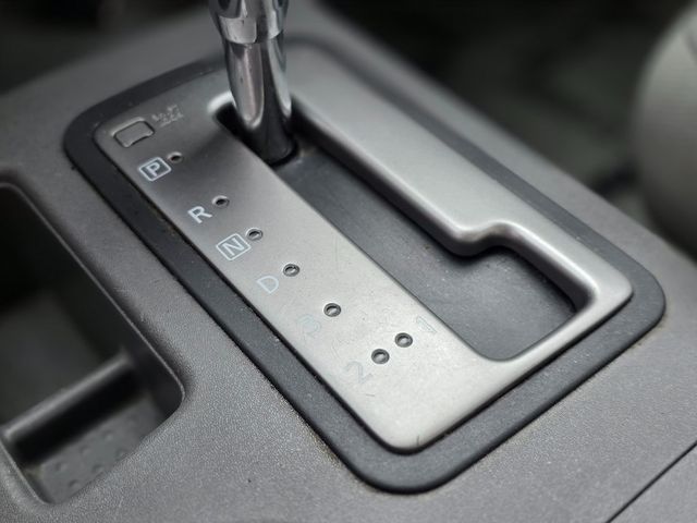 2016 Nissan Frontier 2WD Crew Cab SWB Automatic SV - 22976934 - 29