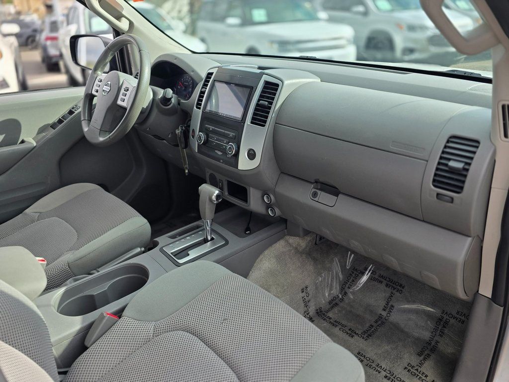 2016 Nissan Frontier 2WD Crew Cab SWB Automatic SV - 22976934 - 8