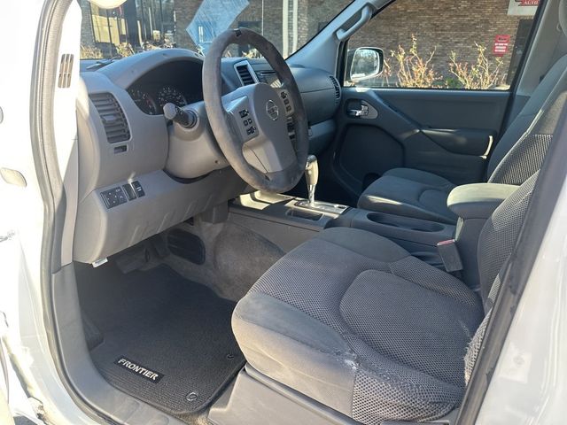 2016 Nissan Frontier 2WD Crew Cab SWB Automatic SV - 22900316 - 19