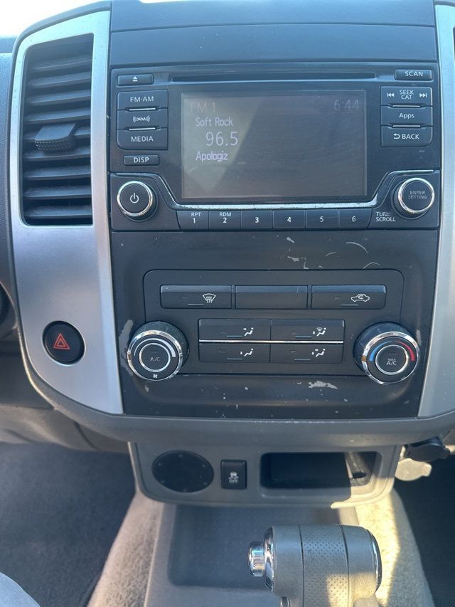2016 Nissan Frontier 2WD Crew Cab SWB Automatic SV - 22900316 - 23