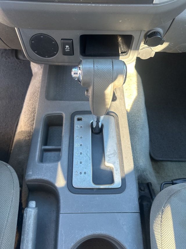 2016 Nissan Frontier 2WD Crew Cab SWB Automatic SV - 22900316 - 24