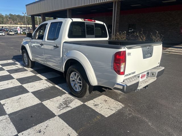 2016 Nissan Frontier 2WD Crew Cab SWB Automatic SV - 22900316 - 4