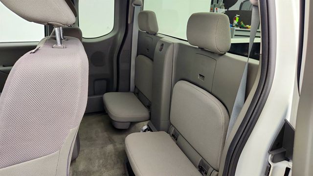 2016 Nissan Frontier 2WD King Cab I4 Automatic S - 23057252 - 16