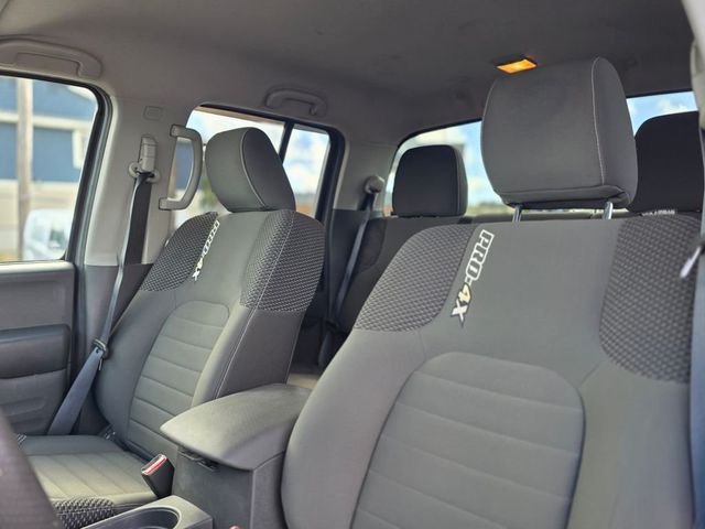 2016 Nissan Frontier 4WD Crew Cab SWB Automatic PRO-4X - 22987675 - 16