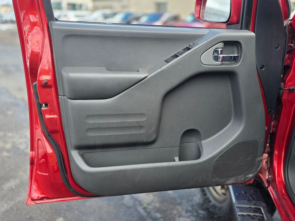 2016 Nissan Frontier 4WD Crew Cab SWB Automatic PRO-4X - 22987675 - 21