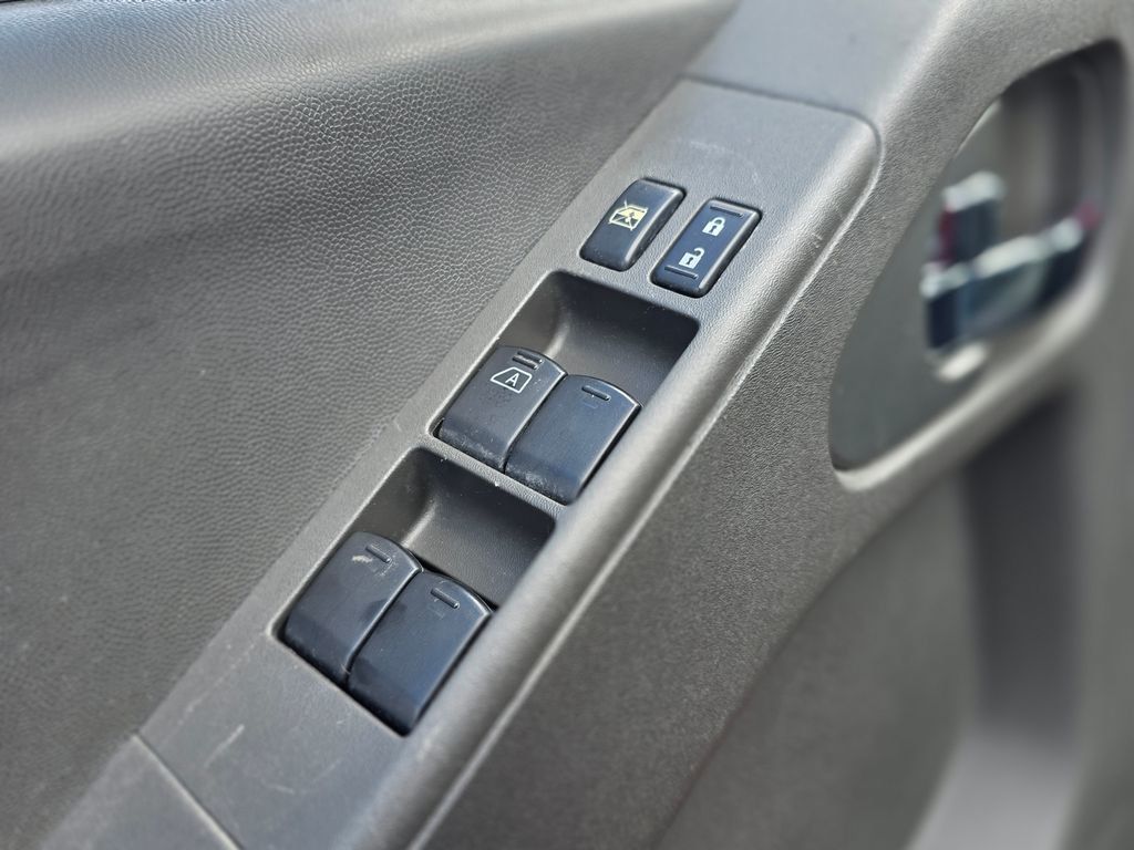 2016 Nissan Frontier 4WD Crew Cab SWB Automatic PRO-4X - 22987675 - 22