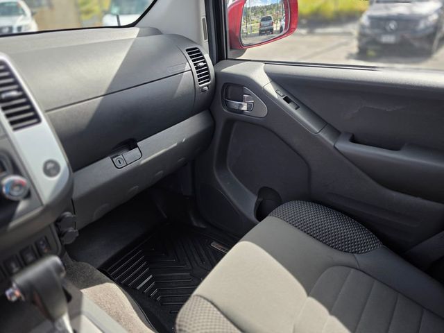 2016 Nissan Frontier 4WD Crew Cab SWB Automatic PRO-4X - 22987675 - 36