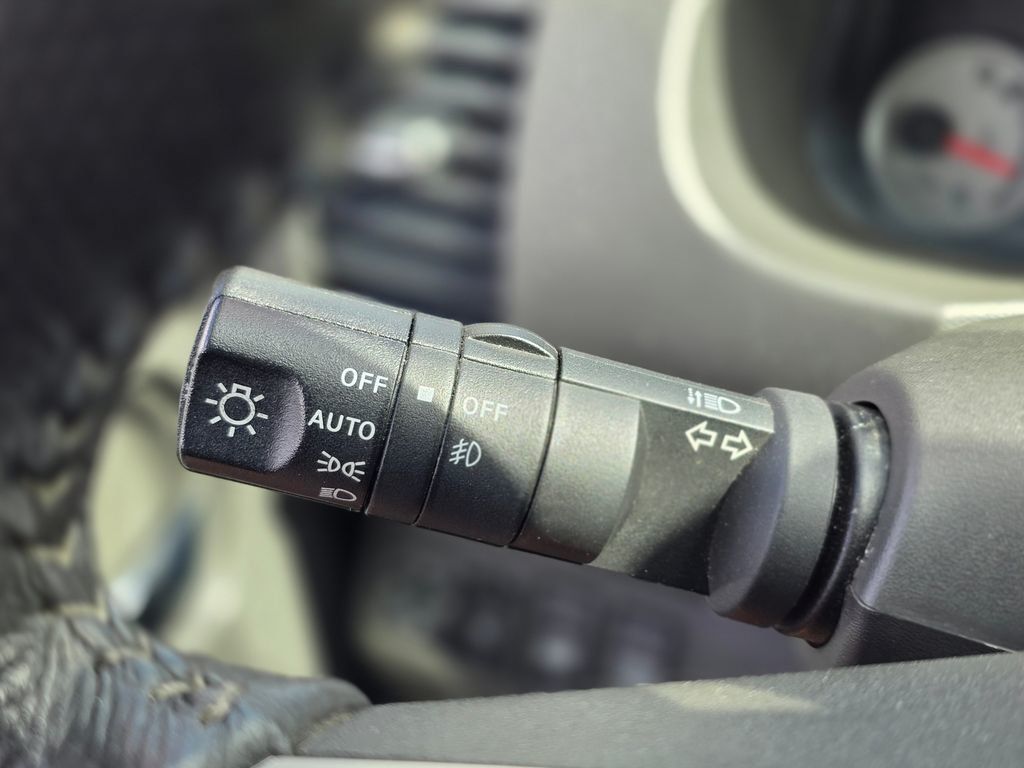 2016 Nissan Frontier 4WD Crew Cab SWB Automatic PRO-4X - 22987675 - 38