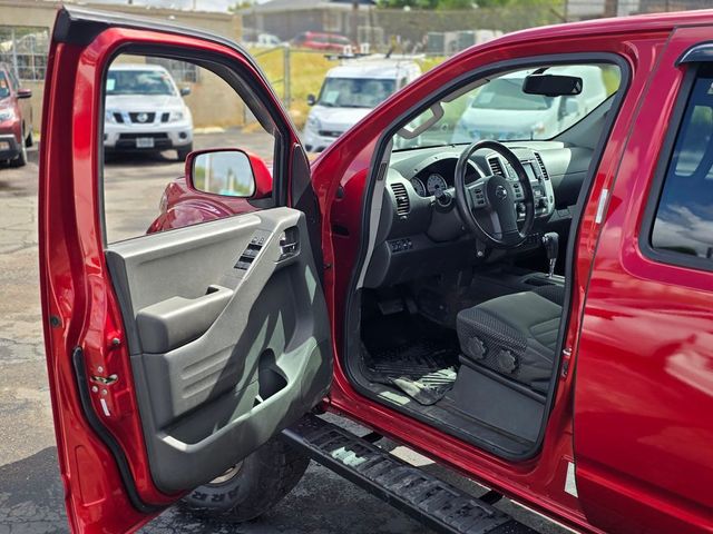 2016 Nissan Frontier 4WD Crew Cab SWB Automatic PRO-4X - 22987675 - 41