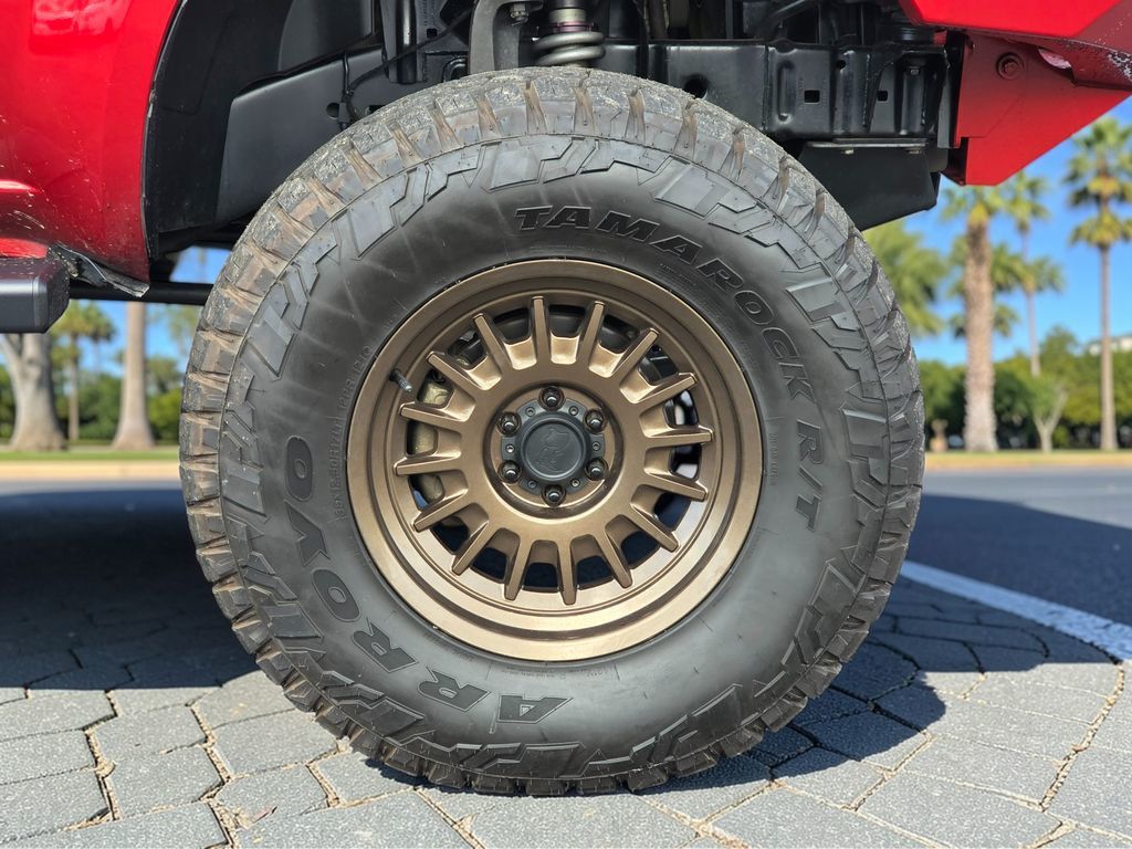 2016 Nissan Frontier 4WD Crew Cab SWB Automatic PRO-4X - 22987675 - 7