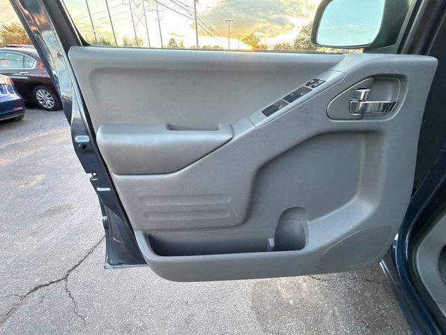 2016 Nissan Frontier 4WD Crew Cab SWB Automatic S - 22893434 - 28