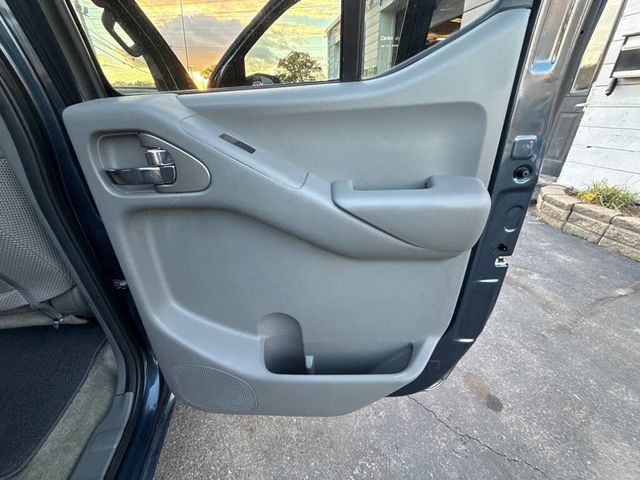 2016 Nissan Frontier 4WD Crew Cab SWB Automatic S - 22893434 - 30