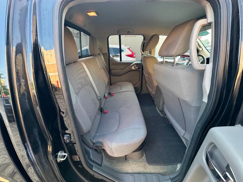 2016 Nissan Frontier 4WD Crew Cab SWB Automatic SV - 22866248 - 20
