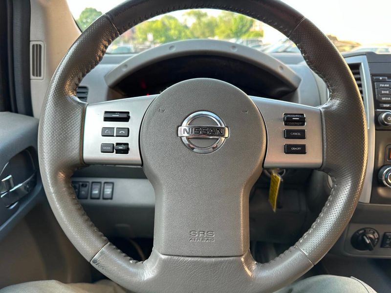 2016 Nissan Frontier 4WD Crew Cab SWB Automatic SV - 22866248 - 29