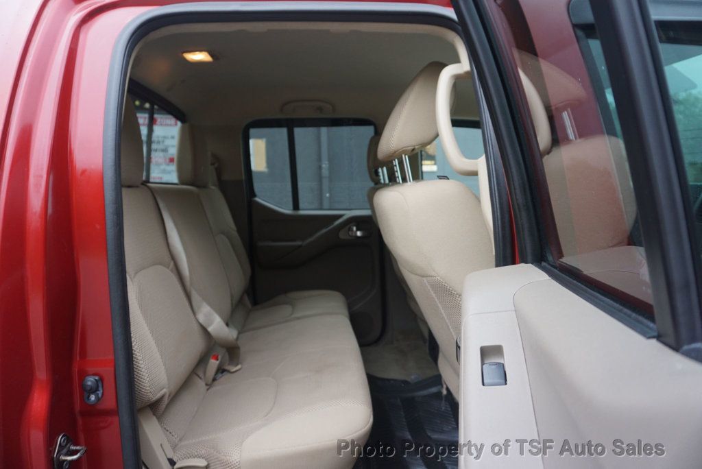 2016 Nissan Frontier 4WD Crew Cab SWB Automatic SV - 23031474 - 11