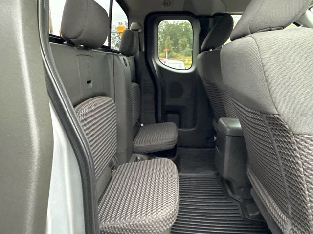 2016 Nissan Frontier 4WD King Cab Automatic SV - 22906867 - 18