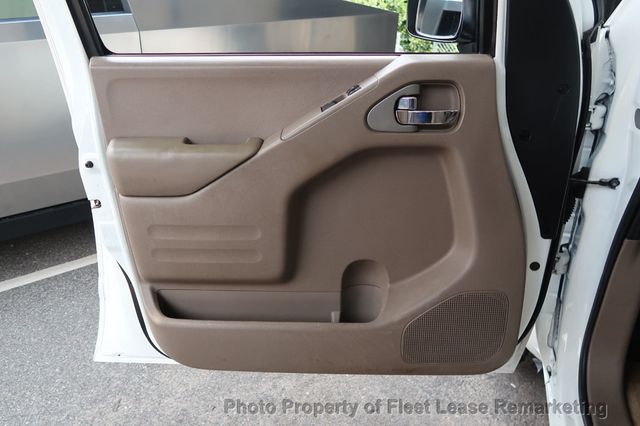 2016 Nissan Frontier Frontier SV 2WD Ext Cab SWB - 23060132 - 12