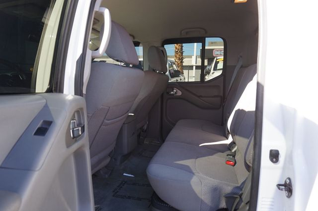 2016 Nissan Frontier SUPER CLEAN, PREMIUM WHEELS, CLEAN CAR FAX - 23090734 - 16
