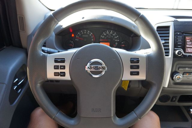 2016 Nissan Frontier SUPER CLEAN, PREMIUM WHEELS, CLEAN CAR FAX - 23090734 - 22