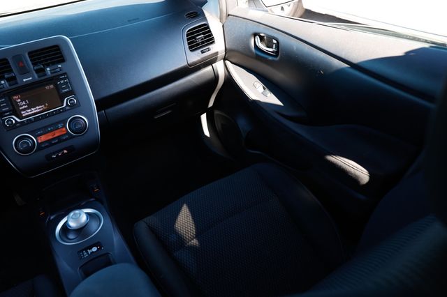 2016 Nissan Leaf 4dr Hatchback S - 22977456 - 26