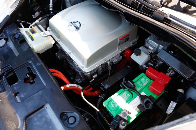 2016 Nissan Leaf 4dr Hatchback S - 22977456 - 50