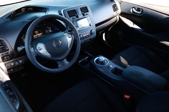 2016 Nissan Leaf 4dr Hatchback S - 22977456 - 5