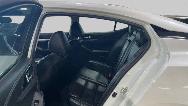 2016 Nissan Maxima 4dr Sedan 3.5 SV - 23044307 - 16