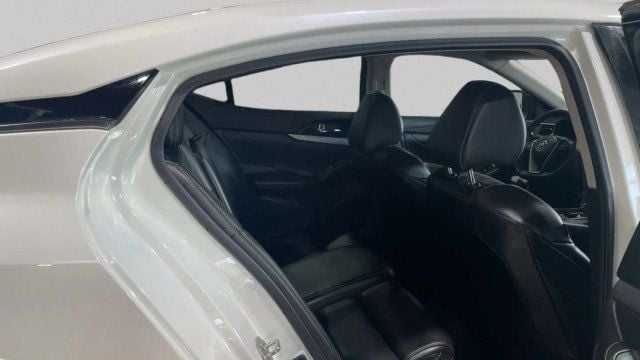 2016 Nissan Maxima 4dr Sedan 3.5 SV - 23044307 - 17