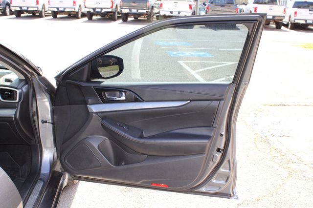 2016 Nissan Maxima 4dr Sedan 3.5 SV - 22987730 - 16