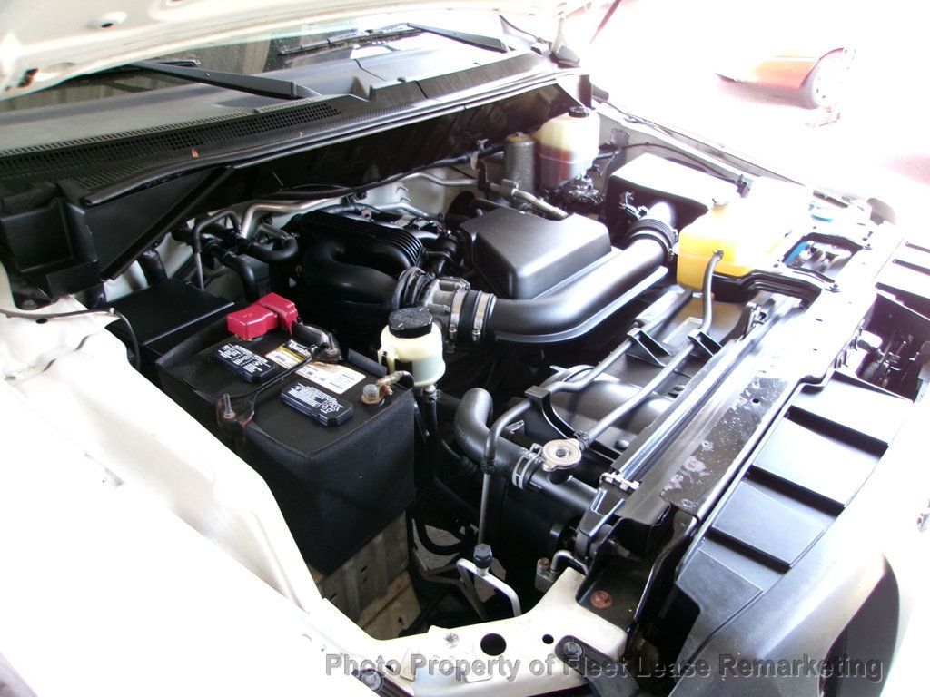 2016 Nissan NV NV2500 Standard Roof Cargo Van Ladder Rack - 22997094 - 37