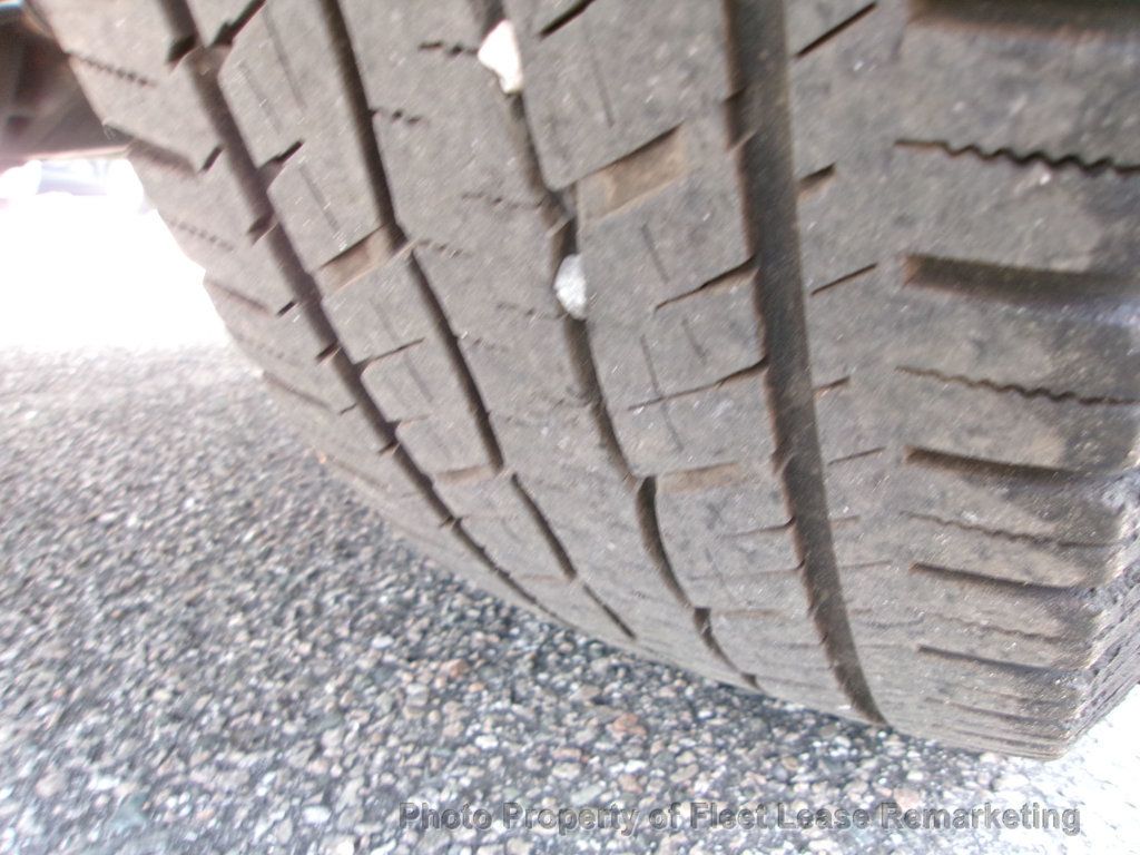 2016 Nissan NV NV2500 Standard Roof Cargo Van Ladder Rack - 22997094 - 43