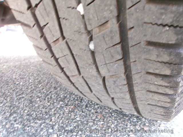 2016 Nissan NV NV2500 Standard Roof Cargo Van Ladder Rack - 22997094 - 43