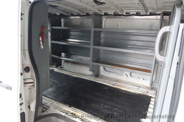 2016 Nissan NV NV2500 SV Low Roof Cargo Van Ladder Rack - 22951862 - 18