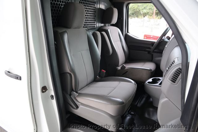 2016 Nissan NV NV2500 SV Low Roof Cargo Van Ladder Rack - 22951862 - 21