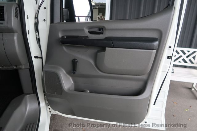 2016 Nissan NV NV2500 SV Low Roof Cargo Van Ladder Rack - 22951862 - 23